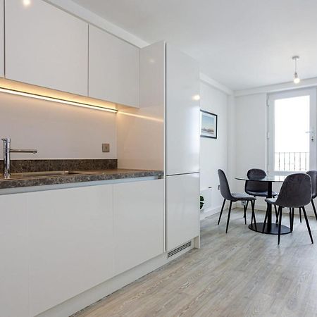 Contemporary 2 Bedroom Duplex In Salford 맨체스터 외부 사진